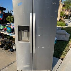 Whirlpool Fridge, Counter Depth w/ water and ice dispenser.