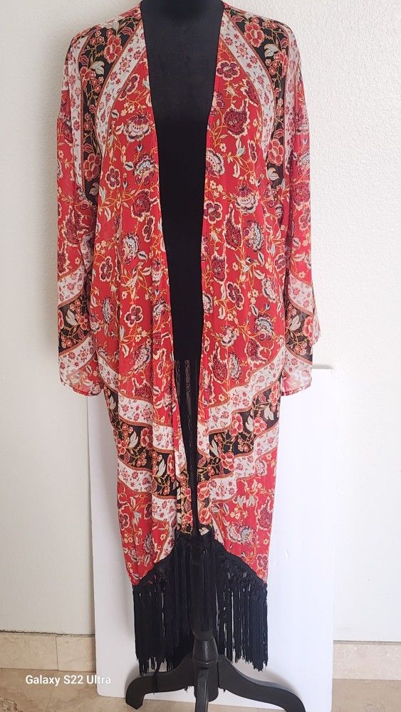Floral Print And Lace Fringed Robe
