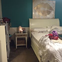 Nightstands- (2) White With Mirrors