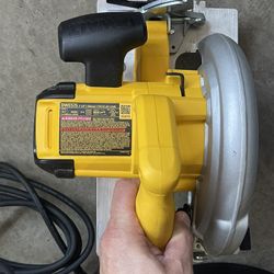 Dewalt Circular Saw (corded)