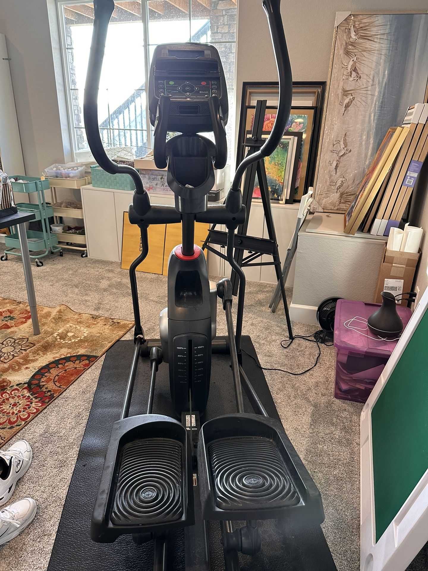 Excellent Condition Schwinn 470 Elliptical Machine
