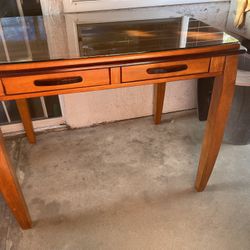Kitchen table