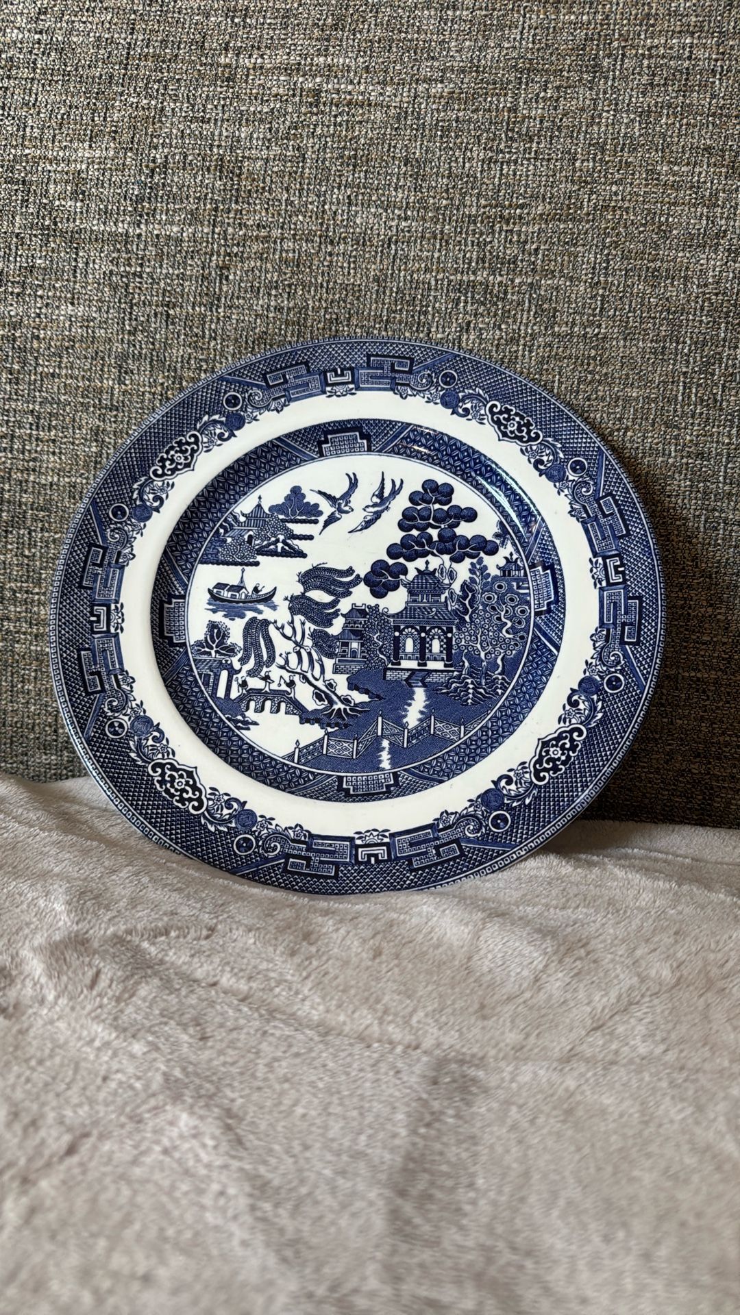 Vintage One Dinner Plate WILLOW Johnson Bros England