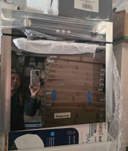 Magic Chef
24 in. 2.2 cu. ft. Single Electric Wall Oven with Convection and Manual Clean
New open box item