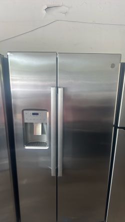 Ge Side-By-Side Fridge