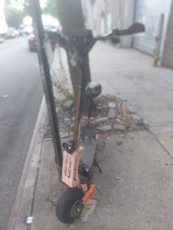 Electric scooter