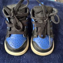 Toddler boys 4c Jordans