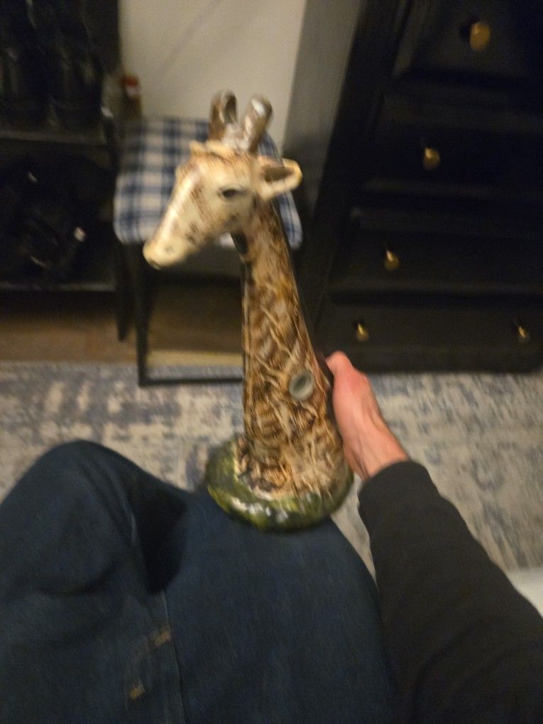 Louisville Stoneware Giraffe