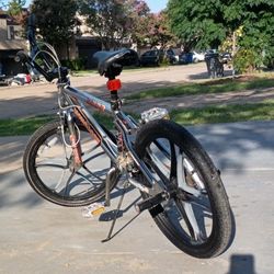 MONGOOSE HOOP D TEAM ISSUE 