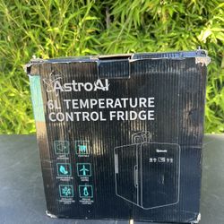 AstroAI 6L Mini Fridge Portable Cooler Warmer AC/DC Temperature Control