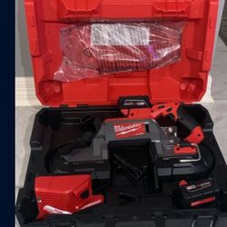Cordless Milwaukee Band Saw Big Mouth