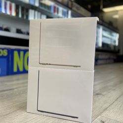 MacBook Air M2 Chip (Latest Model)