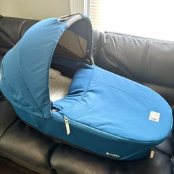 CYBEX Priam Lux Carry Cot