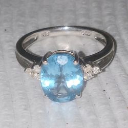 14k White Gold Oval Blue Topaz Halo Set with Real Diamond Accents Ring Size 7