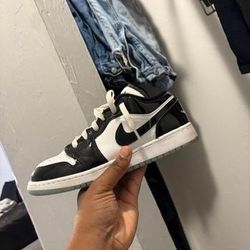 Jordan 1 Low Concord