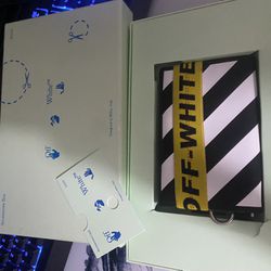 Off White Wallets (trade)