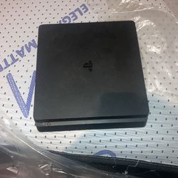 PS4 1TB Black 