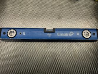 EMPIRE magnetic 2 foot level