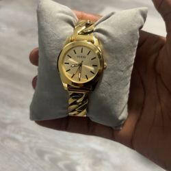 GUESS Ladies Gold Tone Analog Watch 32 mm