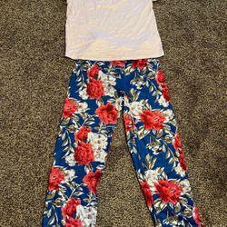 New Floral Pajama set size S