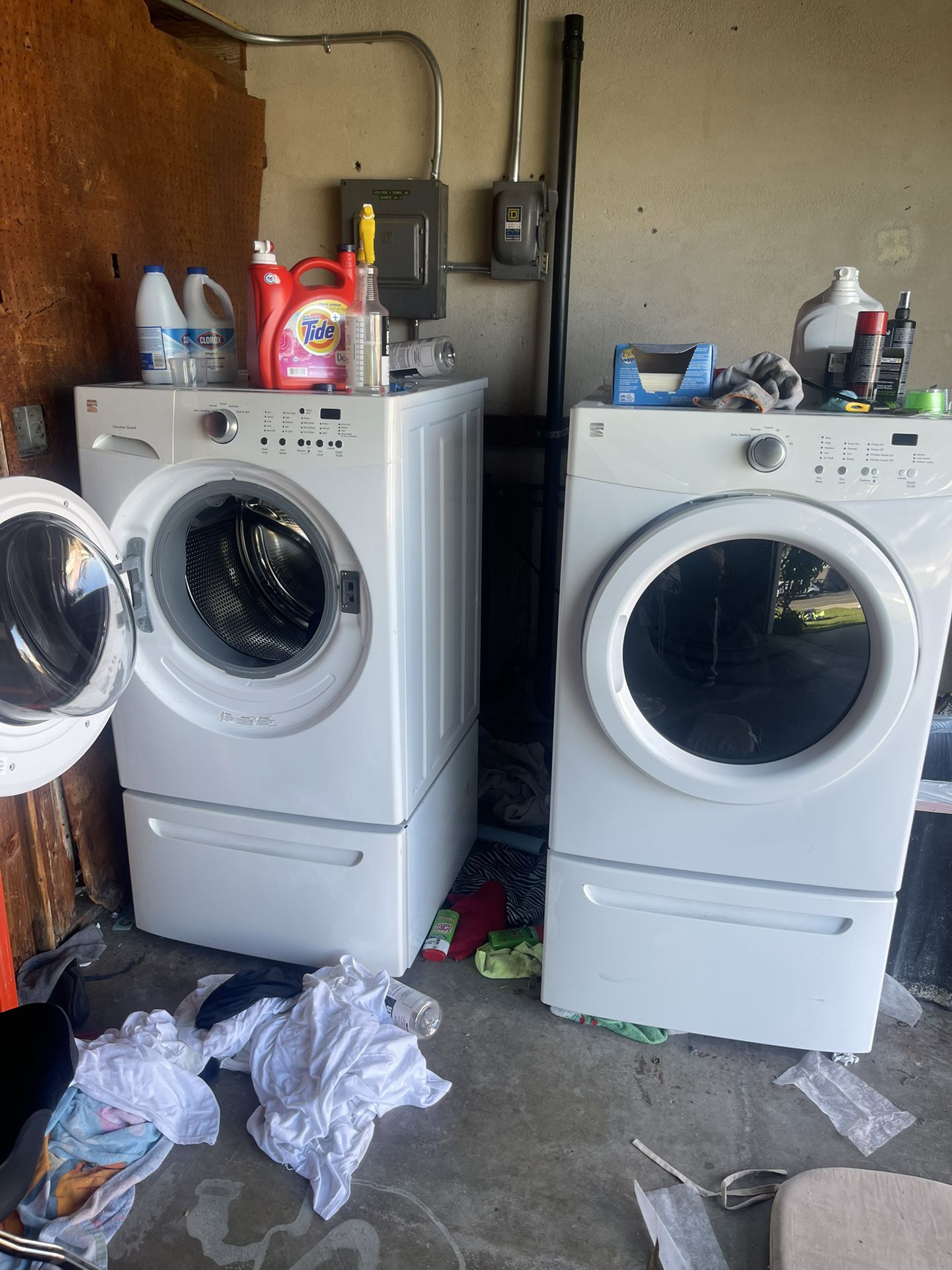 Kenmore Gas Washer And Dryer With Pedestal For Sale