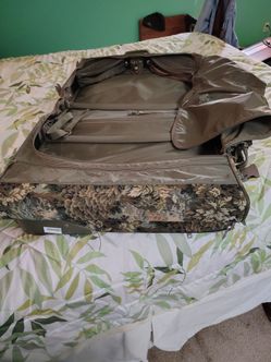 Pathfinder brand suitcase set