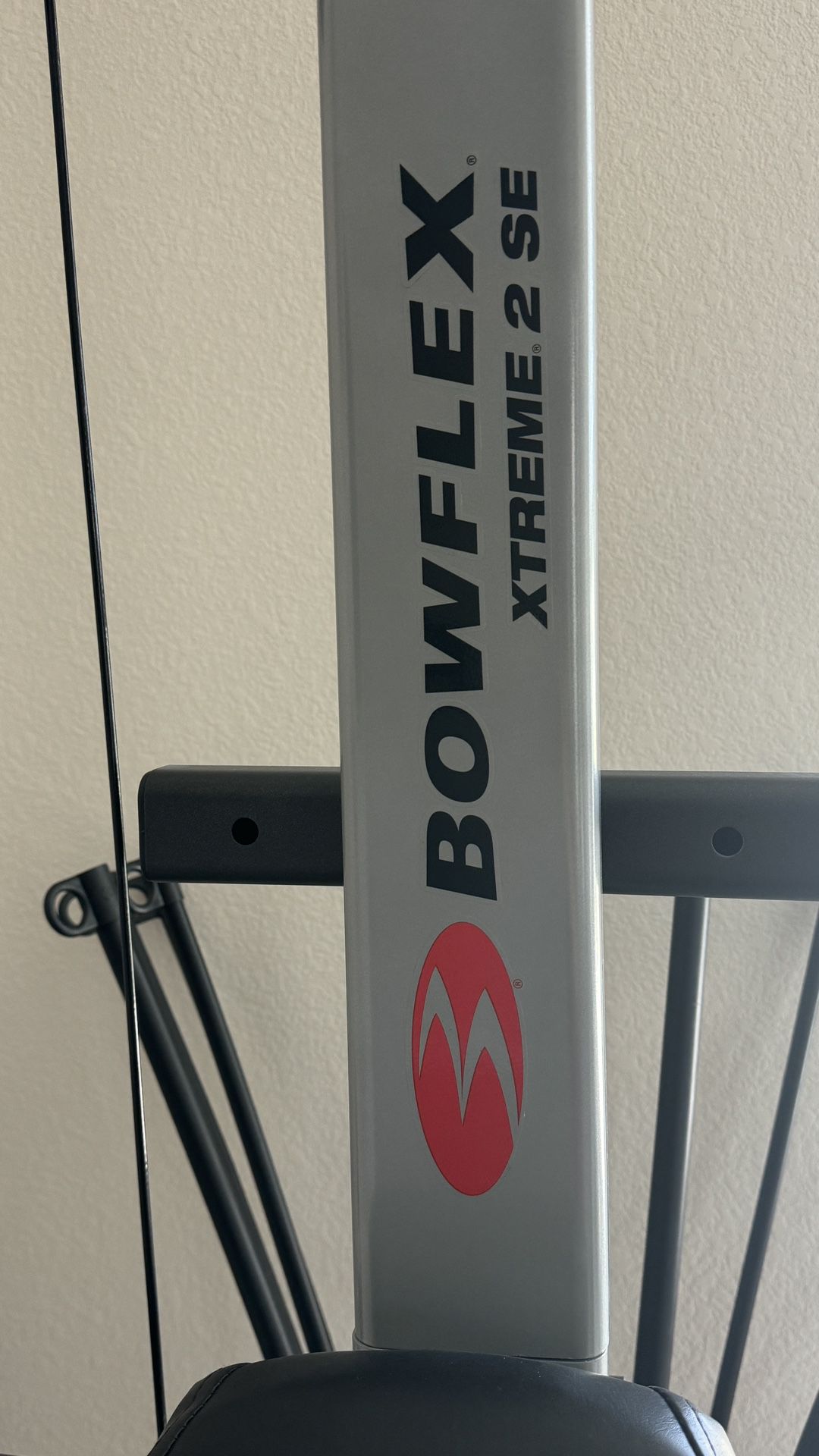 Almost NEW BowFlex xtreme 2 se home gym