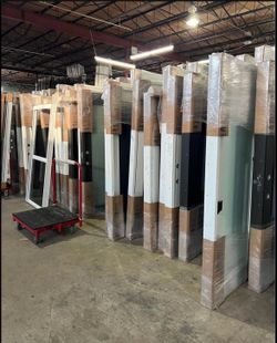 Impact Windows and Doors | Ventanas y Puertas de Impacto contra Huracanes