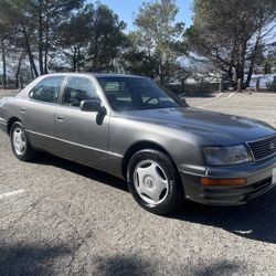 1997 Lexus LS 400