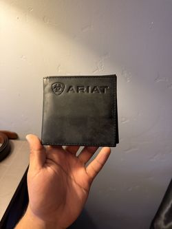 Ariat wallet