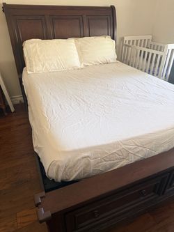 Queen Sleigh Bed