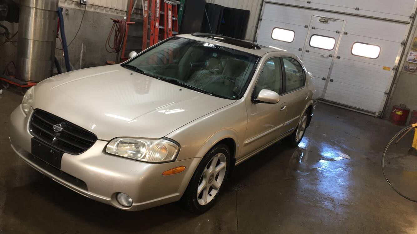 2000 Nissan Maxima