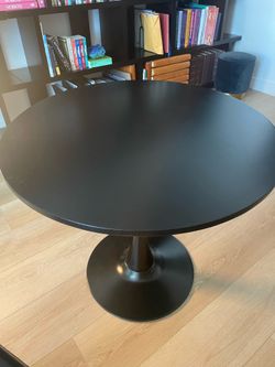 IKEA DOCKSTA Modern Black Round Pedestal Dining Table