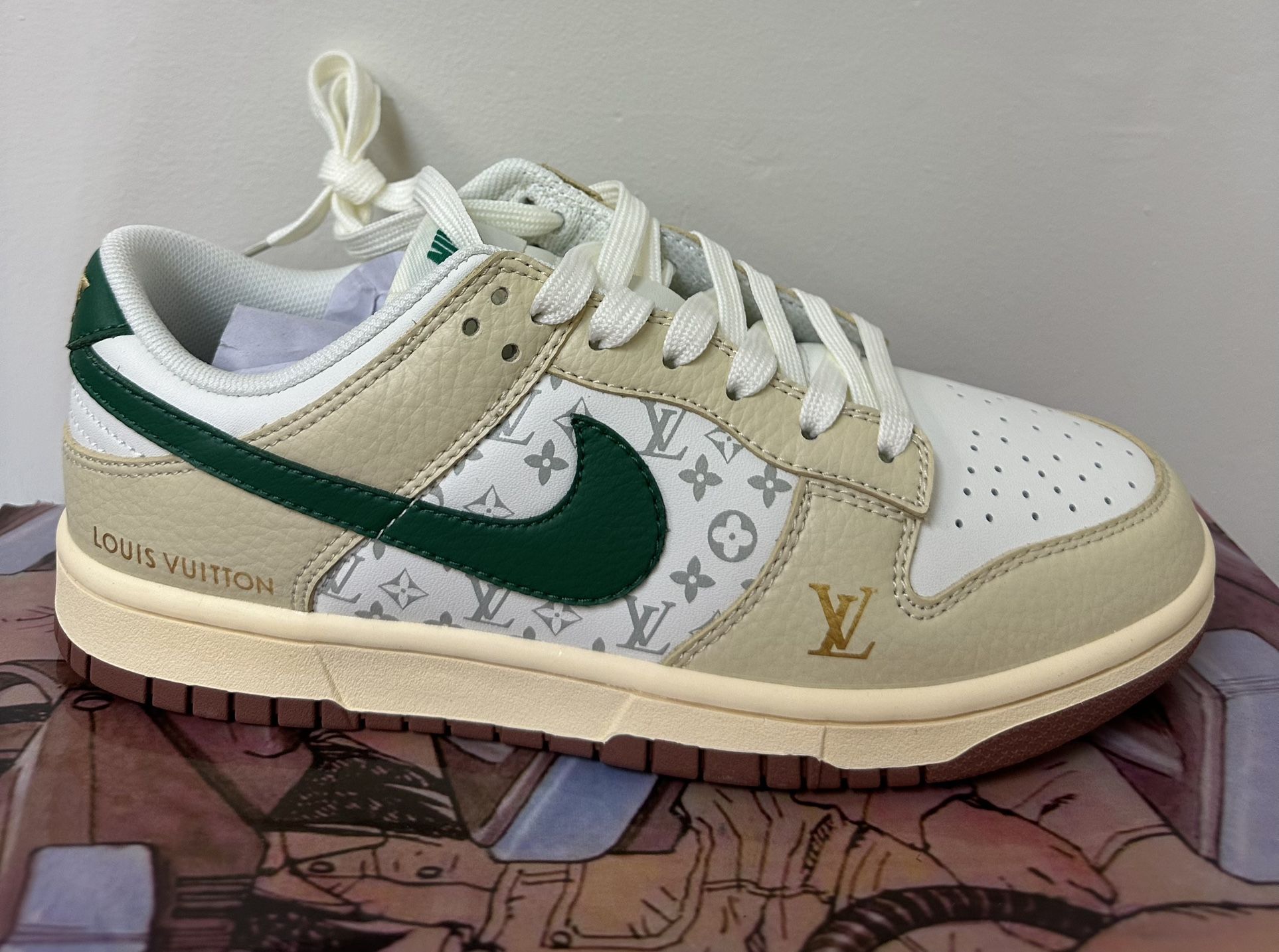 LV X Nike Unisex Shoes, Men 6, Women 7.5, New