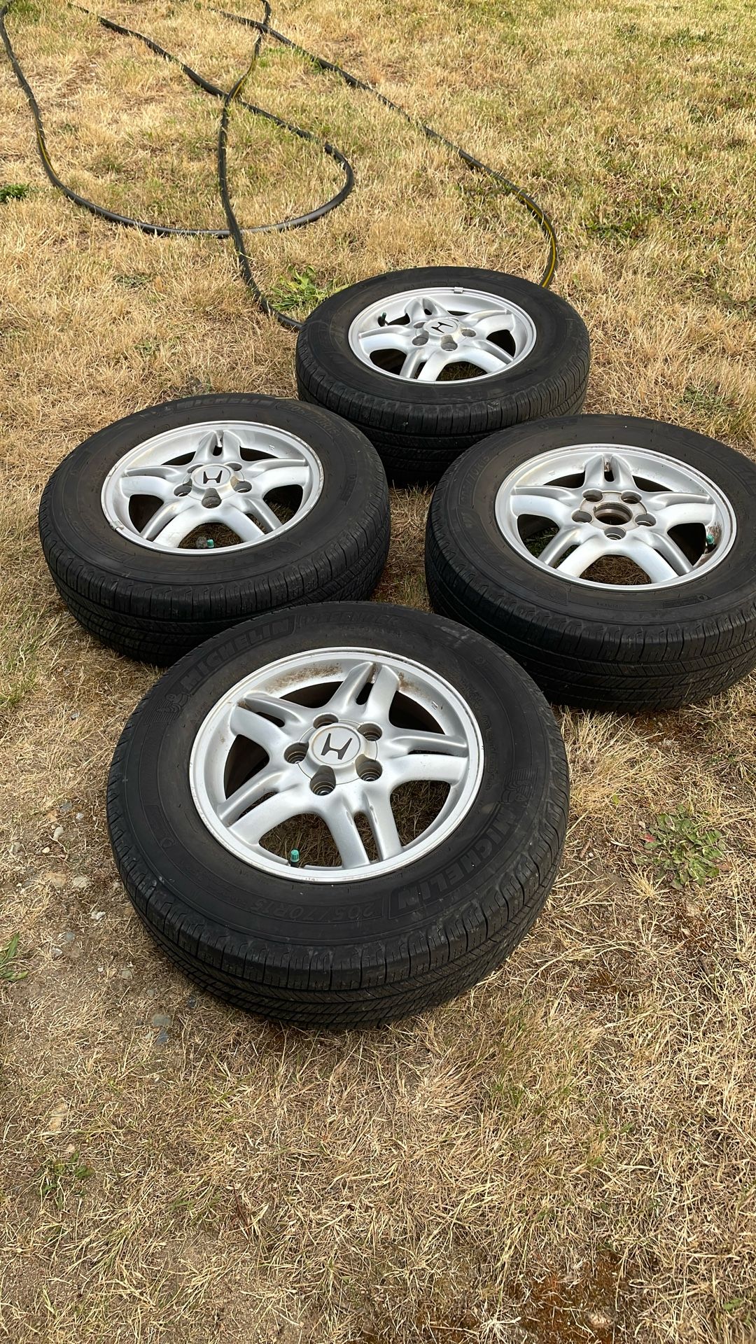 OEM 98-2000 Honda Crv Wheels and Tires $250 OBO
