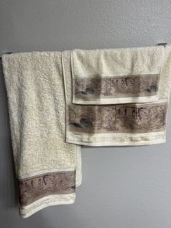 Decorative Towel Set