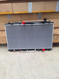 Toyota avalon 2005/2012 radiator
