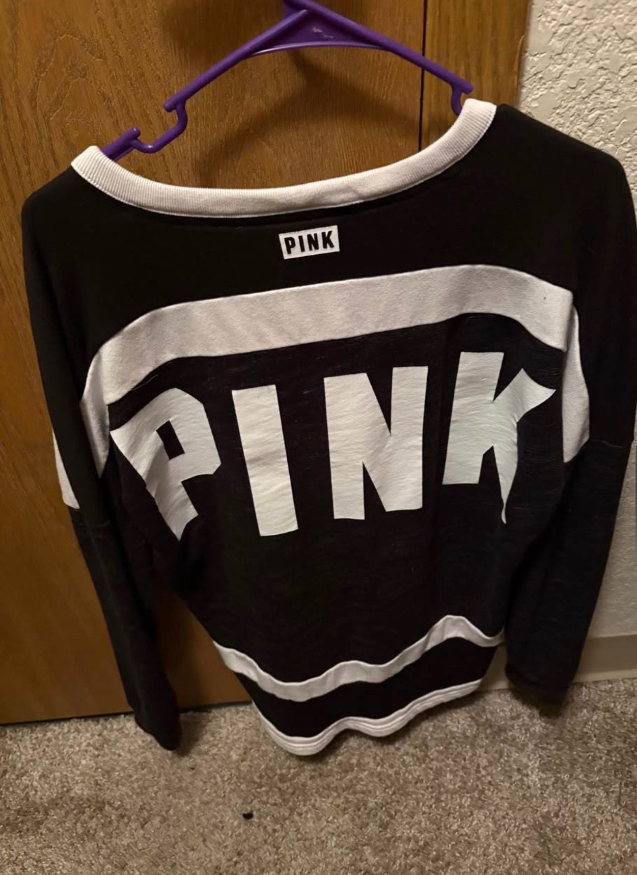 VS Pink pull over