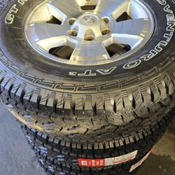 4 TOYOTA TACOMA , 4 RUNNER , TUNDRA 6 LUGS WHEELS 🛞 6X139 w/ New Tires 265/70/17  ALL TERRAIN ADVENTURO AT 3 GT RADIAL SENSORS AND LUGS $800 FIRM CV