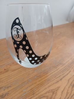 Personalized wine glass