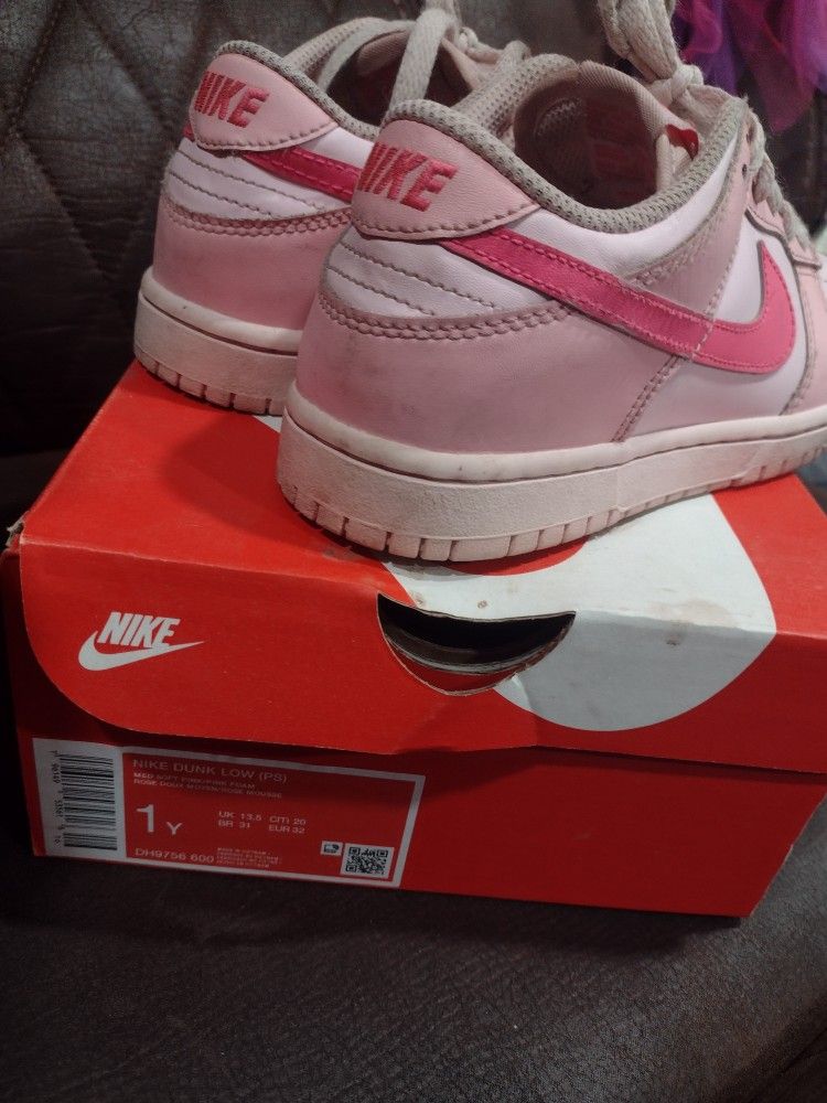 Girls Nike Shoes