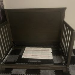 Baby crib