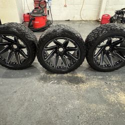  Set Of 5 🔥 Jeep Wrangler 22” Rims + 33x12.5x22 Mud Tires 🔥
