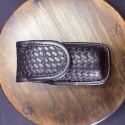 Bianchi Flashlight Pouch 7911 Size Small Basketweave Law Enforcement Hidden Snap