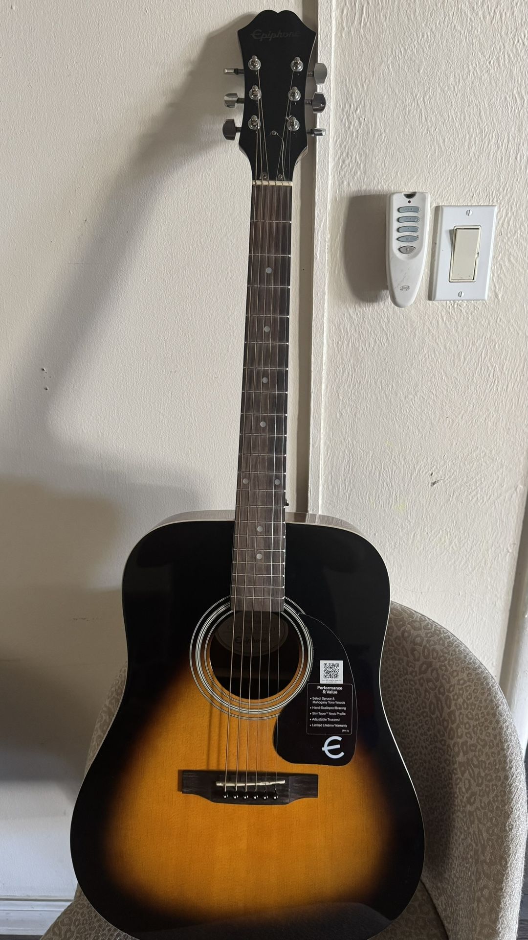 Acoustic Guitar 
