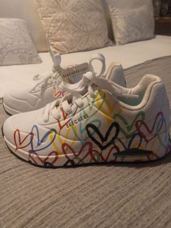 New Skechers uno lite sneakers
