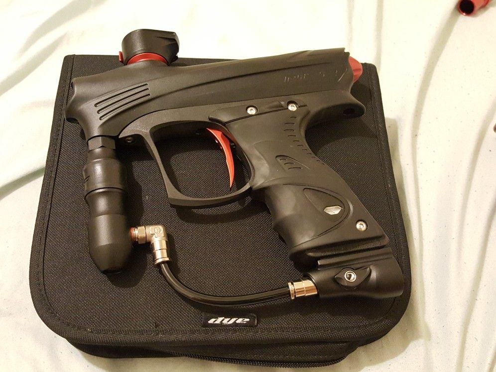 Dye proto rise maxxed paintball gun