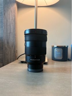 Sony 24-70 G-Master f/2.8 lens  (SLIGHT DAMAGE)