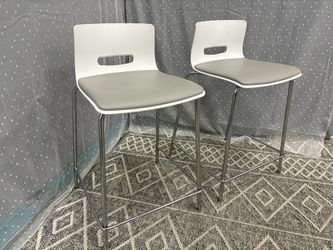 Modern Counter Height Sleek White Stools with Padded Cushion Base (Set of 2)