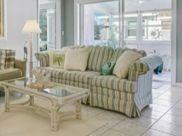 Blue & Beige Couch W Pillows.